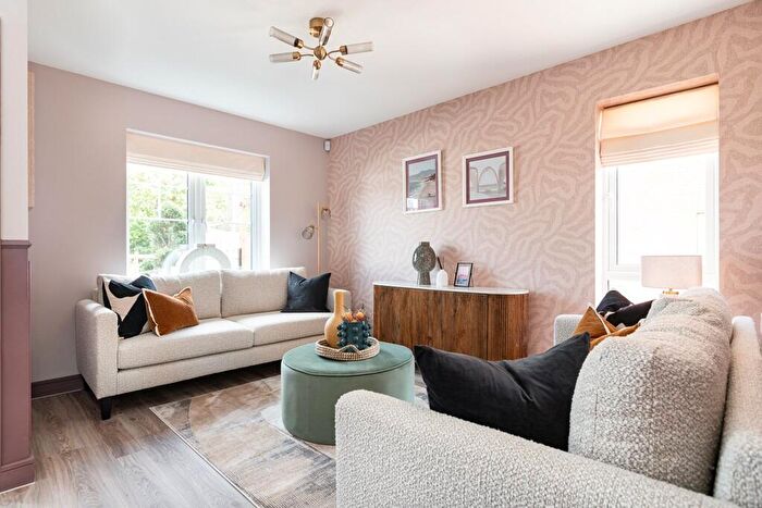 3 Bedroom Semi Detached House For Sale In Rockcliffe Close, Church Gresley, Swadlincote, DE11