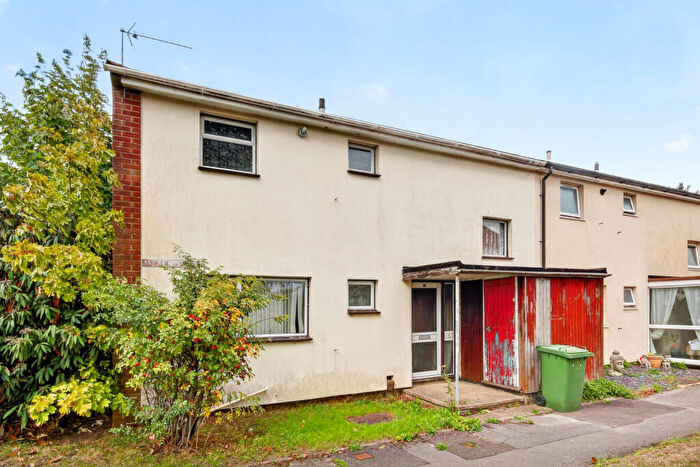 3 Bedroom End Of Terrace House For Sale In Appledore, Bracknell, RG12