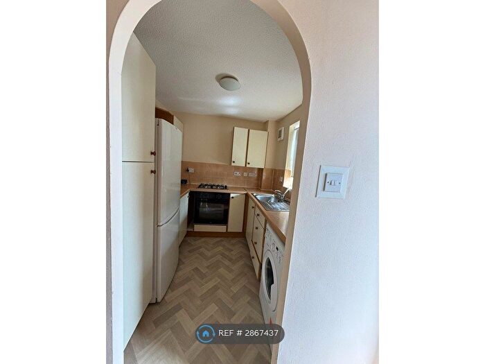 2 Bedroom Terraced House To Rent In Stanshaws Close, Bristol, BS32