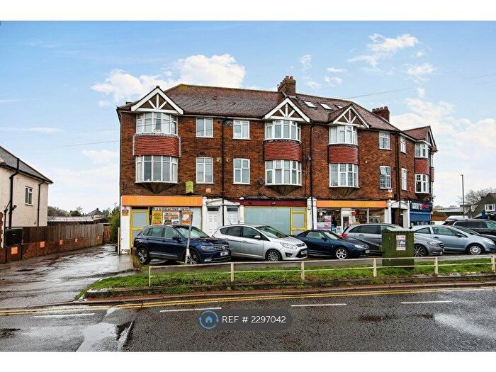 1 Bedroom Flat To Rent In Clay Corner, Chertsey, KT16