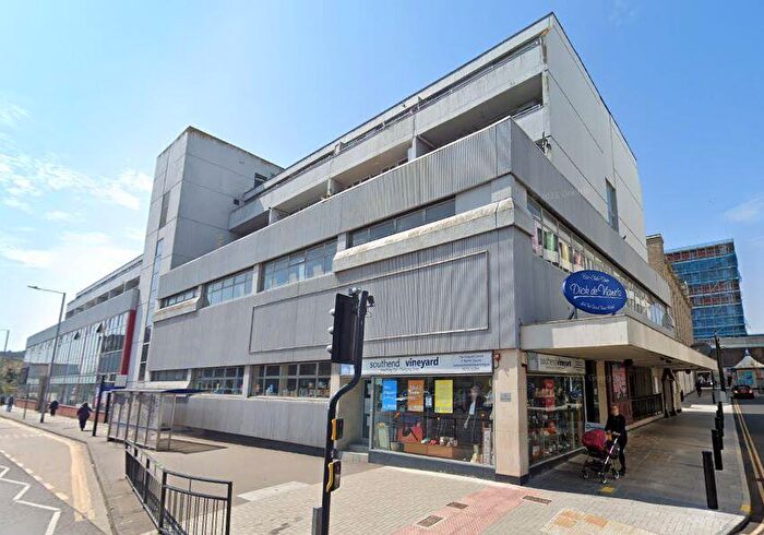 1 Bedroom Flat To Rent In Tolhurst House Chichester Road, Southend-on-Sea, SS1