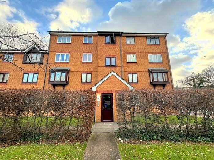 2 Bedroom Flat To Rent In Jack Clow Road, West Ham, E15