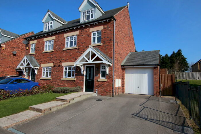 4 Bedroom Semi-Detached House For Sale In Ivy Bank Close, Ingbirchworth, S36