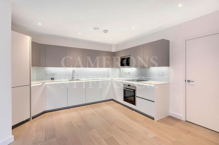 3 Bedroom Flat To Rent In Burnell Building, Cricklewood, NW2