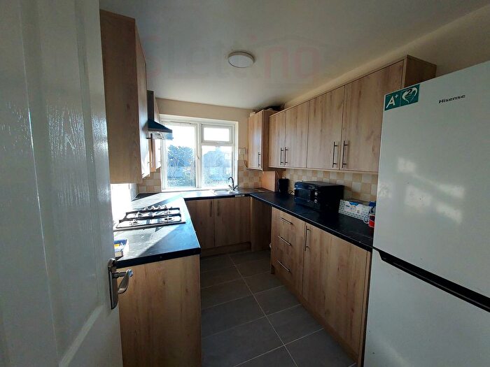 2 Bedroom Flat To Rent In Harrow, HA3