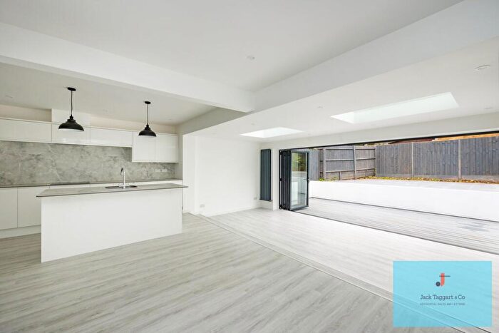 5 Bedroom Semi-Detached Bungalow For Sale In West Way, Hove, BN3