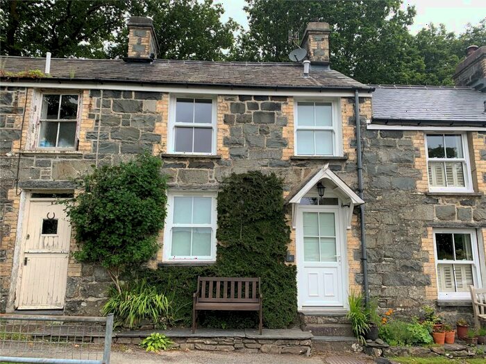 2 Bedroom Terraced House For Sale In Gellilydan, Blaenau Ffestiniog, Gwynedd, LL41