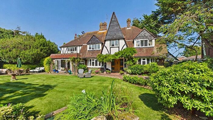 5 Bedroom Detached House For Sale In Grand Avenue, Worthing, BN11