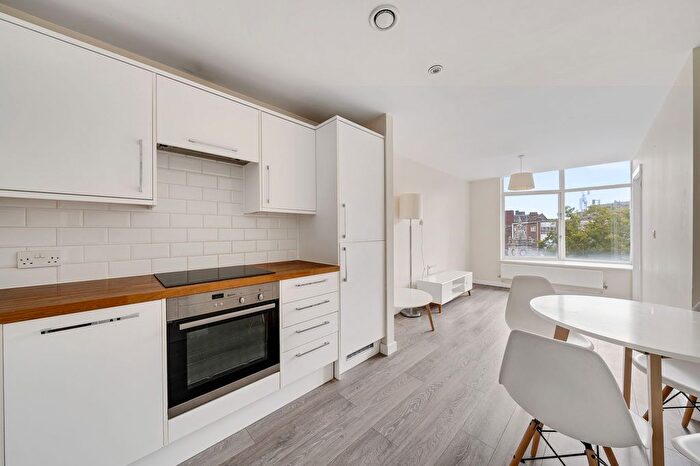 1 Bedroom Flat For Sale In Lewisham High Street, Tower House, SE13