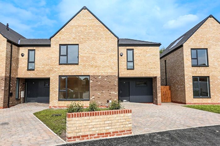 4 Bedroom Semi Detached House For Sale In Shores Fold, Cringle Road, Manchester, M19