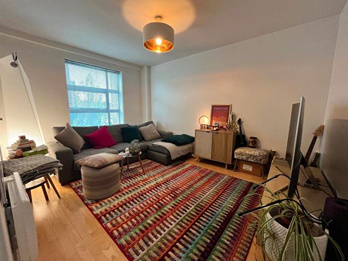 1 Bedroom Flat To Rent In , Pickford Street, Manchester, MM2