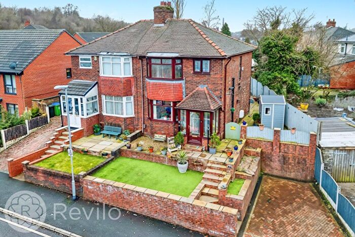 3 Bedroom Semi-Detached House For Sale In Hartley Lane, Rochdale, OL11