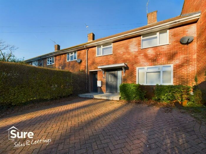 4 Bedroom Terraced House To Rent In Martindale Road, Hemel Hempstead, Hertfordshire, HP1