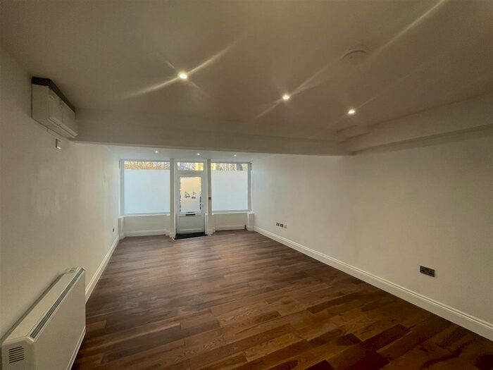 Studio To Rent In Elm Grove, Brighton, BN2
