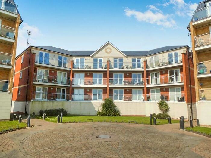 2 Bedroom Flat To Rent In San Diego Way, Eastbourne, BN23