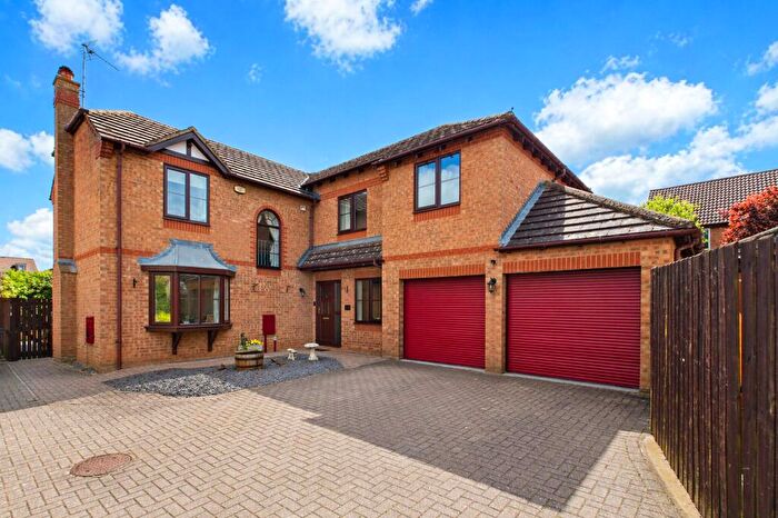 5 Bedroom Detached House For Sale In Chandler Gardens, Thrapston, Kettering, Northamptonshire, NN14
