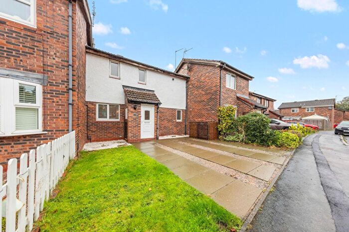 2 Bedroom Property For Sale In Chepstow Close, Callands, WA5