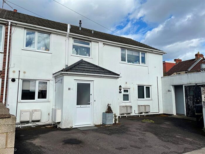 1 Bedroom Flat For Sale In Church Leaze, Shirehampton, BS11