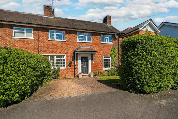 4 Bedroom Semi-Detached House To Rent In Mabel Street, Woking, Surrey, GU21