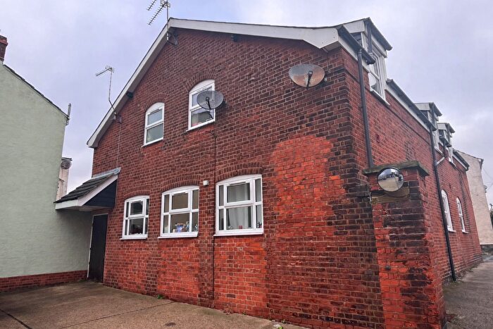 1 Bedroom Maisonette To Rent In Clapham Road North, Lowestoft, Suffolk, NR32