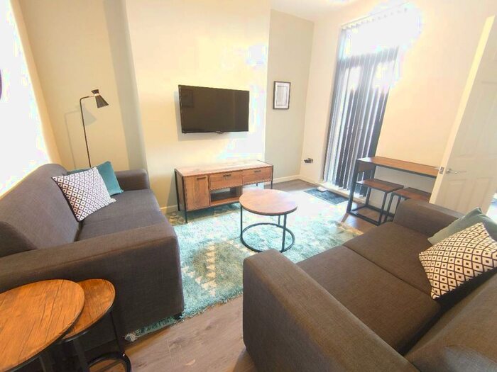 3 Bedroom Terraced House To Rent In Cameron St, Kensington, L7