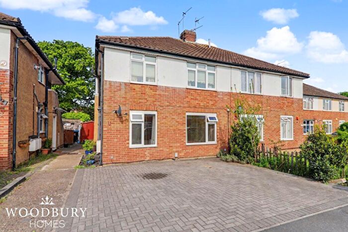 2 Bedroom Ground Maisonette For Sale In Broomfield Avenue, Loughton, IG10