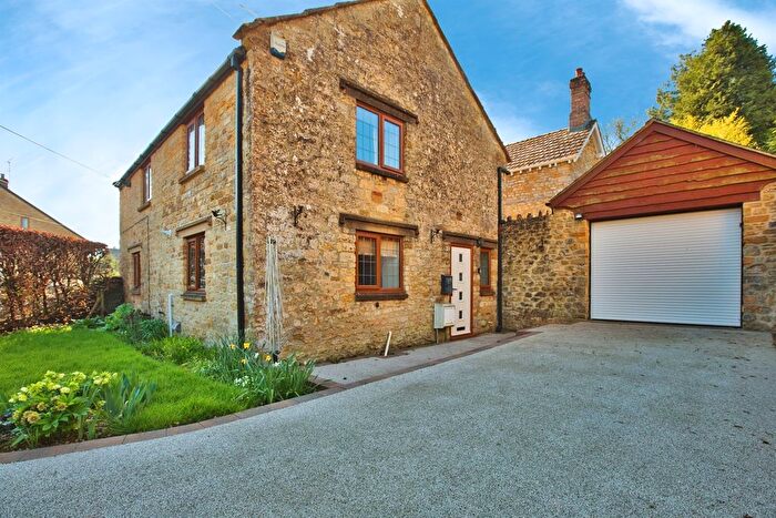 3 Bedroom Detached House For Sale In Middle Street, Misterton, Crewkerne, TA18