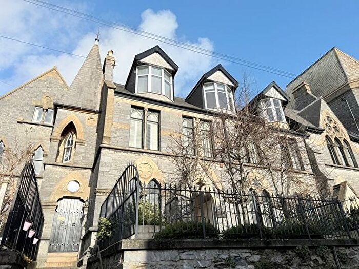 6 Bedroom Terraced House For Sale In Western College Road, Mannamead, Plymouth, PL4