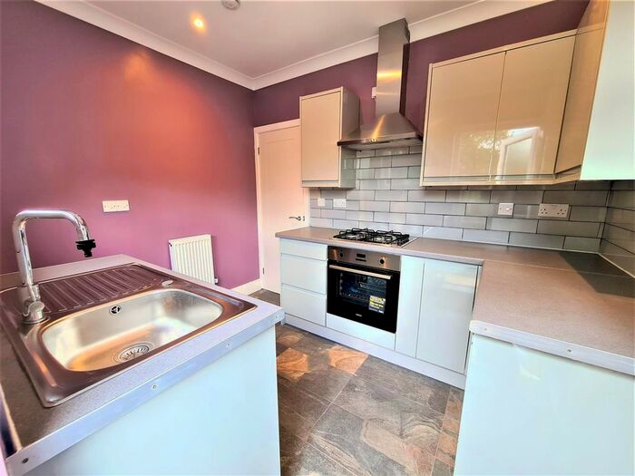 2 Bedroom Maisonette To Rent In Redesdale Gardens, Isleworth, TW7