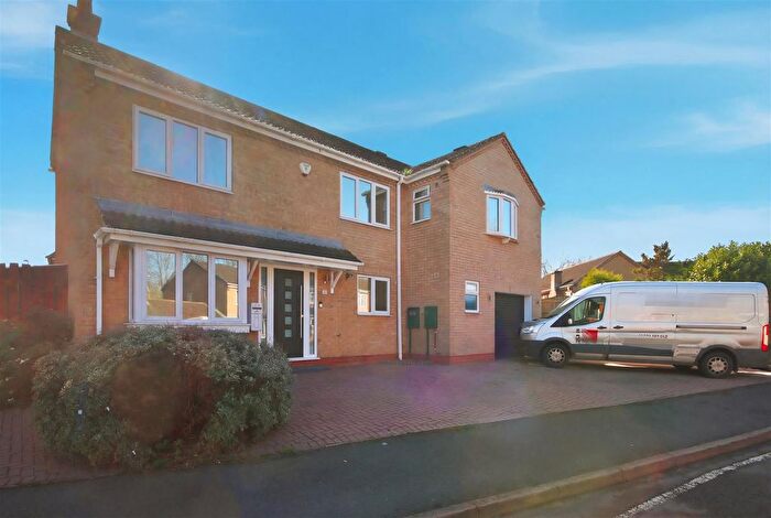 5 Bedroom Detached House For Sale In Douglas Road, Tapton, Chesterfield, S41