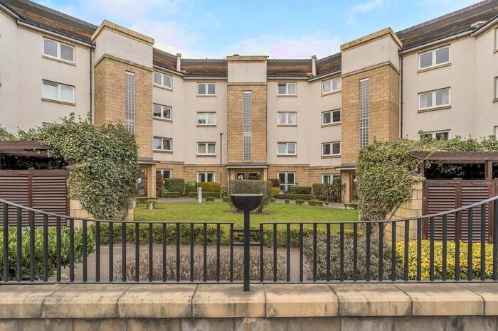 2 Bedroom Flat To Rent In Gorgie Road, Gorgie, Edinburgh, EH11