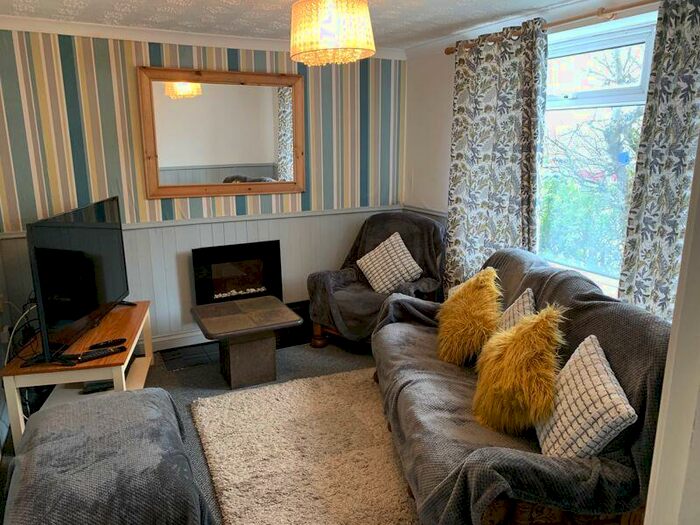 3 Bedroom SemiDetached House For Sale In Foxhole, St Austell, Cornwall