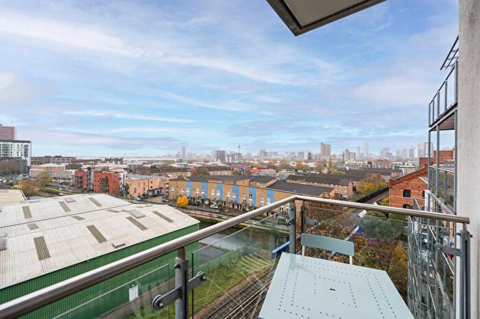 1 Bedroom Flat For Sale In Seven Seas Gardens, , Bow, London, E3