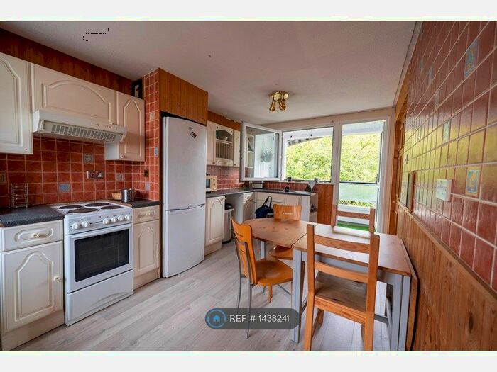 4 Bedroom Maisonette To Rent In Goldman Close, London, E2