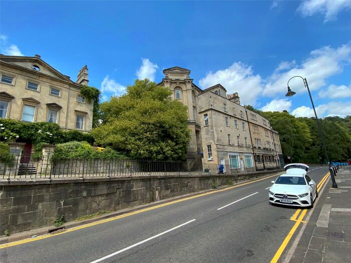 2 Bedroom Apartment To Rent In Guinea Lane, Bath, BA1