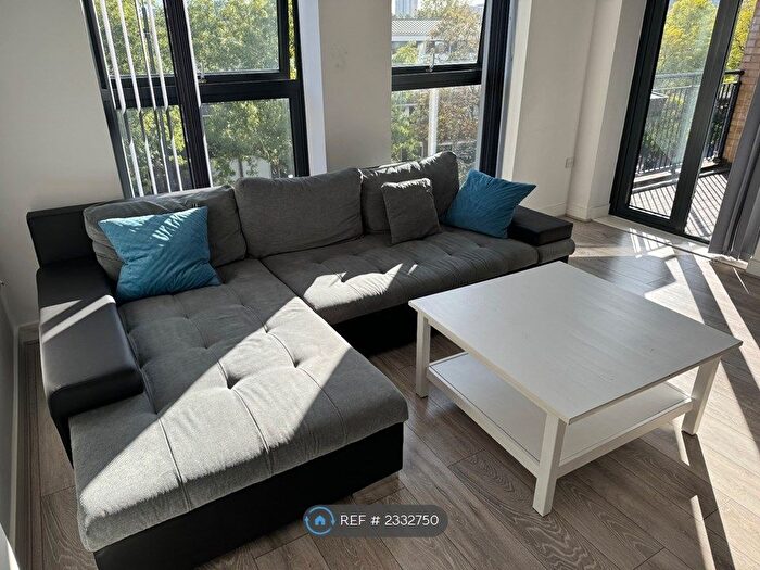 1 Bedroom Flat To Rent In Satchwell Road, London, E2