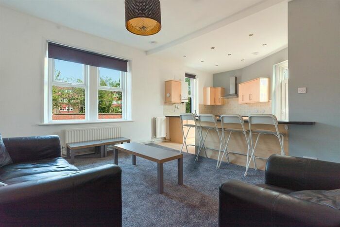4 Bedroom Maisonette To Rent In Brentwood Avenue, Jesmond, Newcastle Upon Tyne, NE2