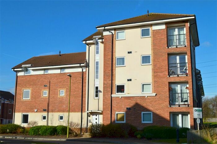2 Bedroom Flat To Rent In Chequers Field, Welwyn Garden City, AL7