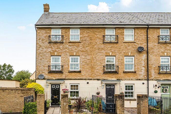 5 Bedroom End Of Terrace House For Sale In Havisham Drive, Haydon End, Swindon, SN25