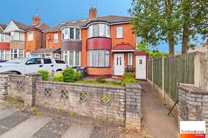 2 Bedroom Semi-Detached House For Sale In Upper Meadow Road, Quinton, B32