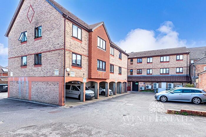 2 Bedroom Apartment For Sale In Library Mews, Shillito Road, Poole, Bournemouth Christchurch Poole, BH12