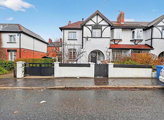 3 Bedroom Semi-Detached House For Sale In Osborne Drive, Belfast, BT9