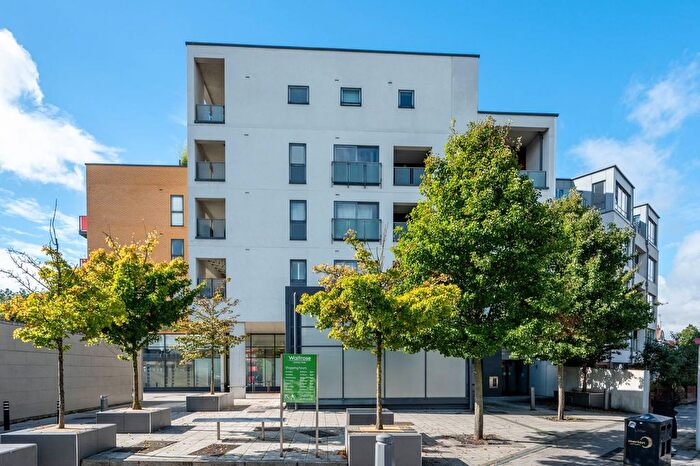 2 Bedroom Flat To Rent In Coombe Lane, Raynes Park, London, SW20