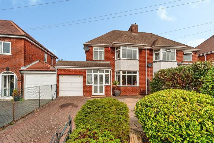 3 Bedroom Semi-Detached House For Sale In Burntwood Road, Norton Canes, Cannock, WS11