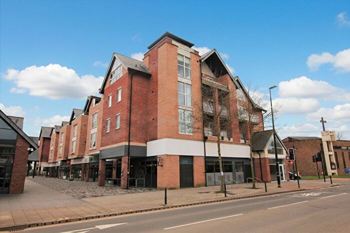 2 Bedroom Flat For Sale In Hale Road, Hale Barns, WA15