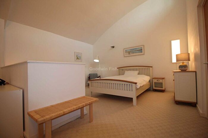 2 Bedroom Apartment To Rent In City South, City Road East, Southern Gateway, M15