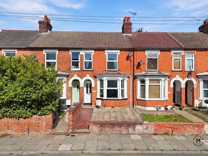 3 Bedroom Terraced House For Sale In Foxhall Road, Ipswich, IP3