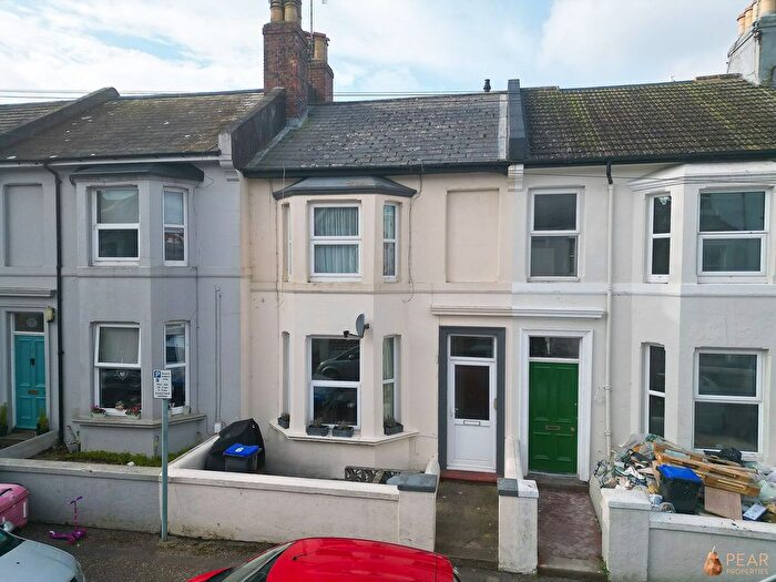 1 Bedroom Flat For Sale In Hertford Road, Worthing, BN11