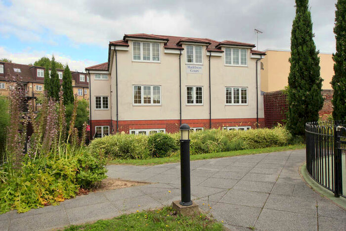 2 Bedroom Flat To Rent In Maddison Court, W5