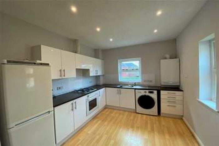 2 Bedroom Flat To Rent In College Fields, Cambridge, CB4